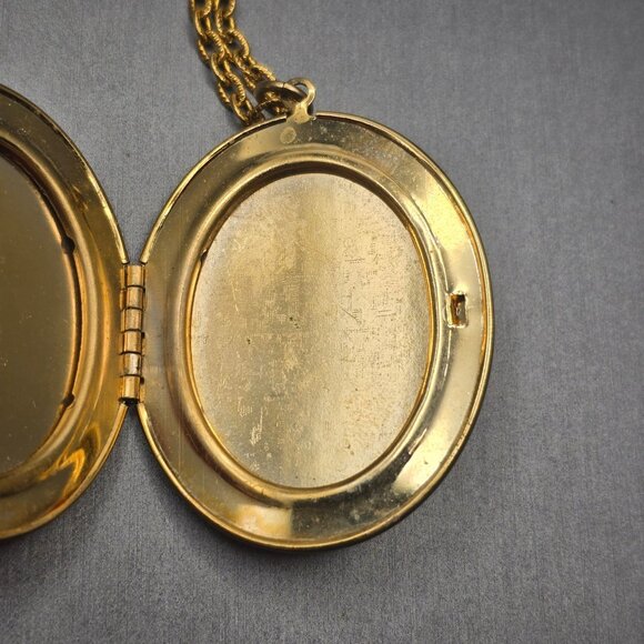 VTG Avon Pink Rose Guilloche Enamel Locket Necklace 32" Gold Tone Uncas - Picture 10 of 16